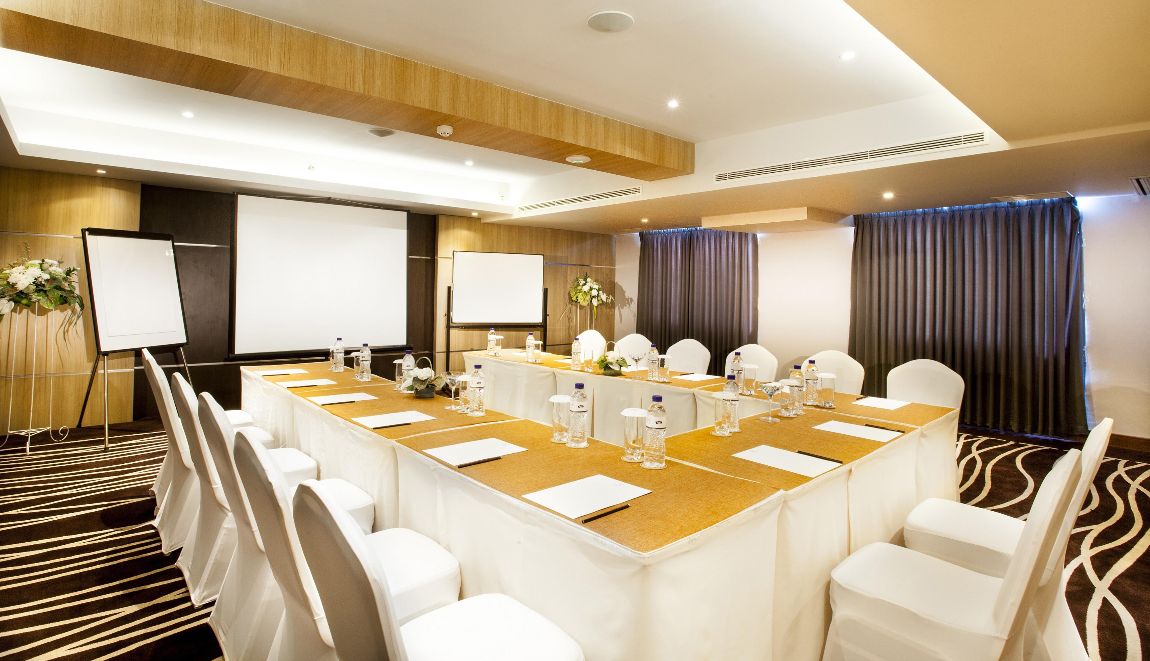 Grand Sovereign Kuta Bali 4*