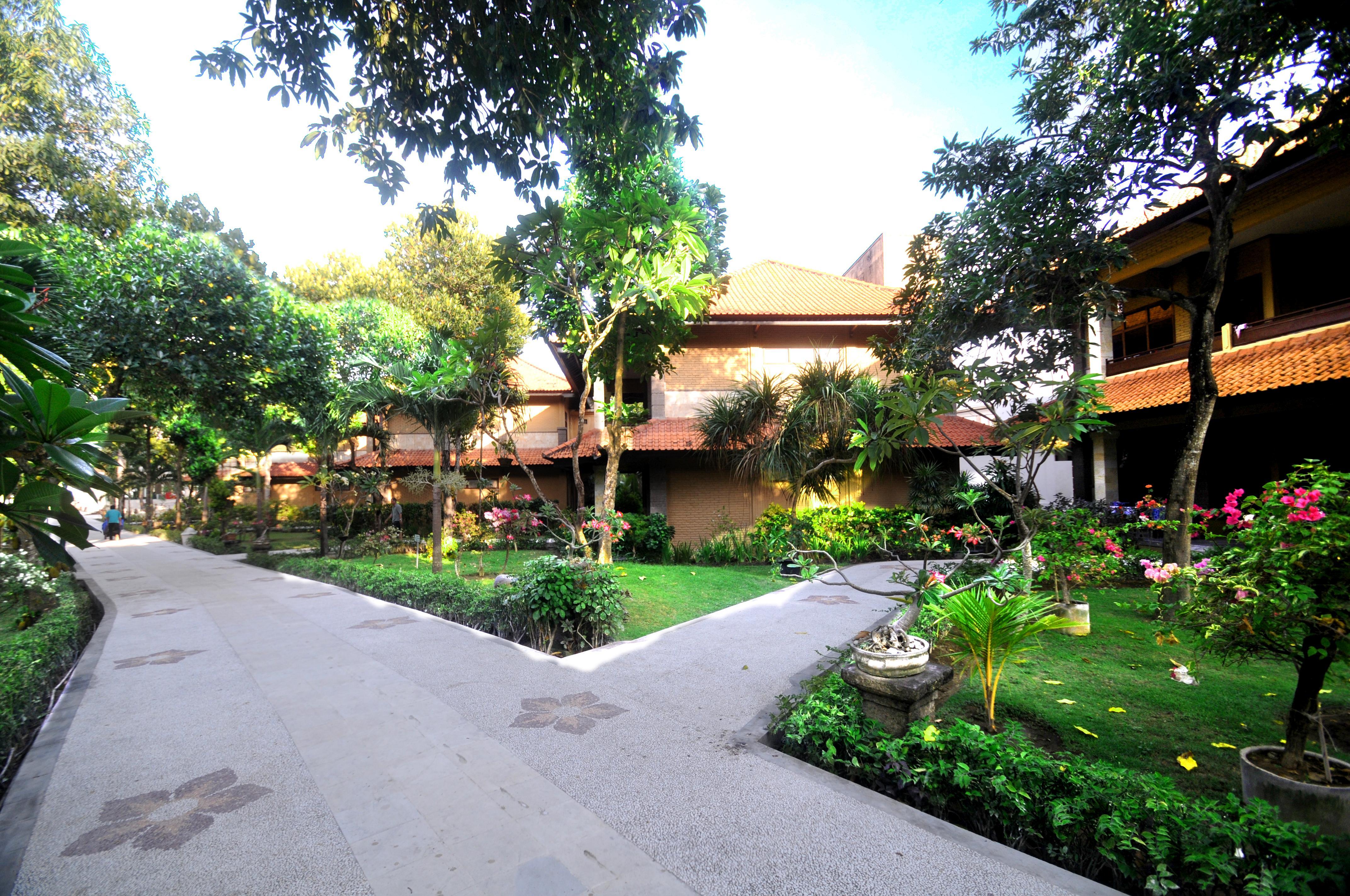 Resort Melasti Beach & Spa 3*