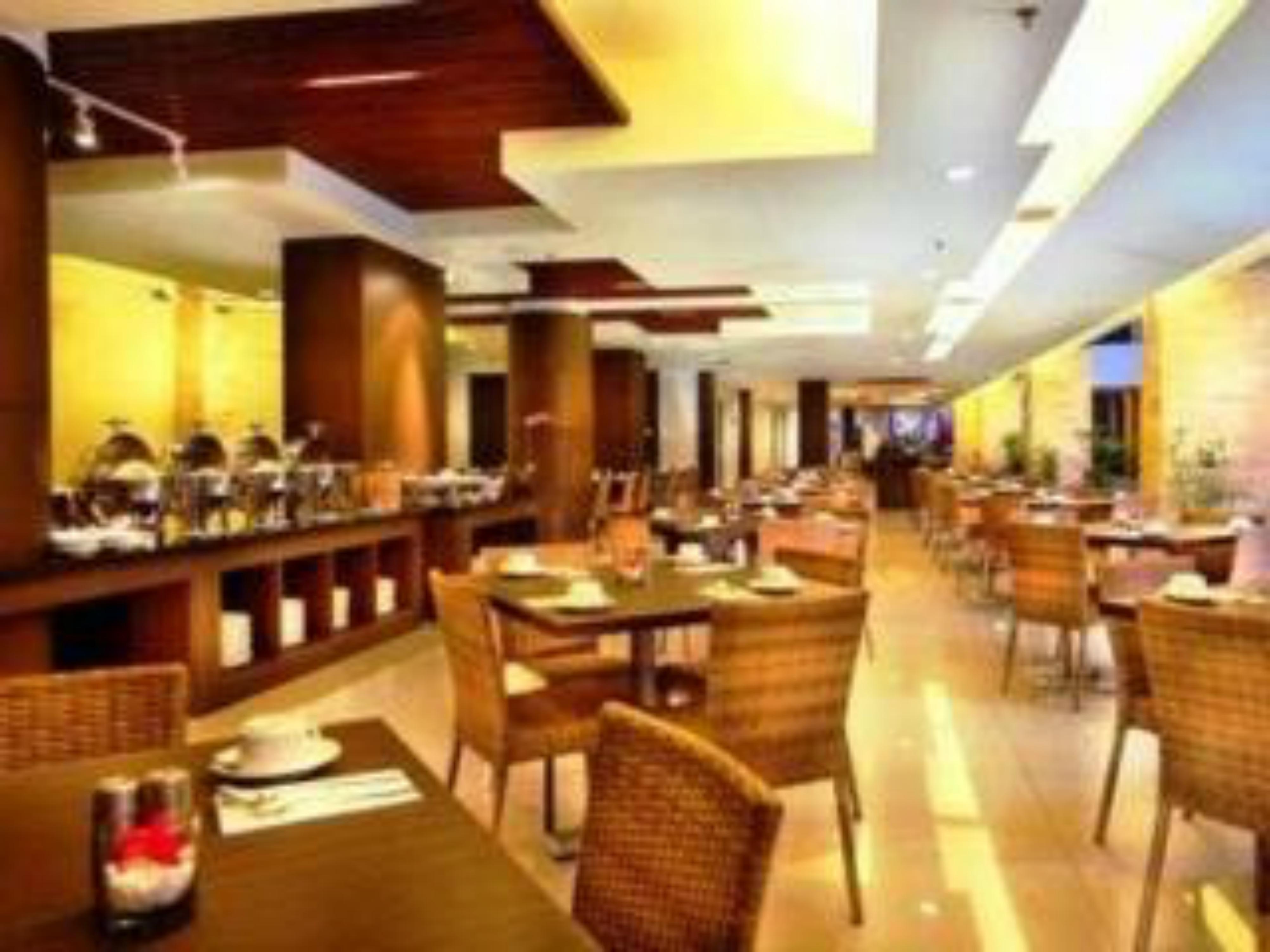 Primera Hotel