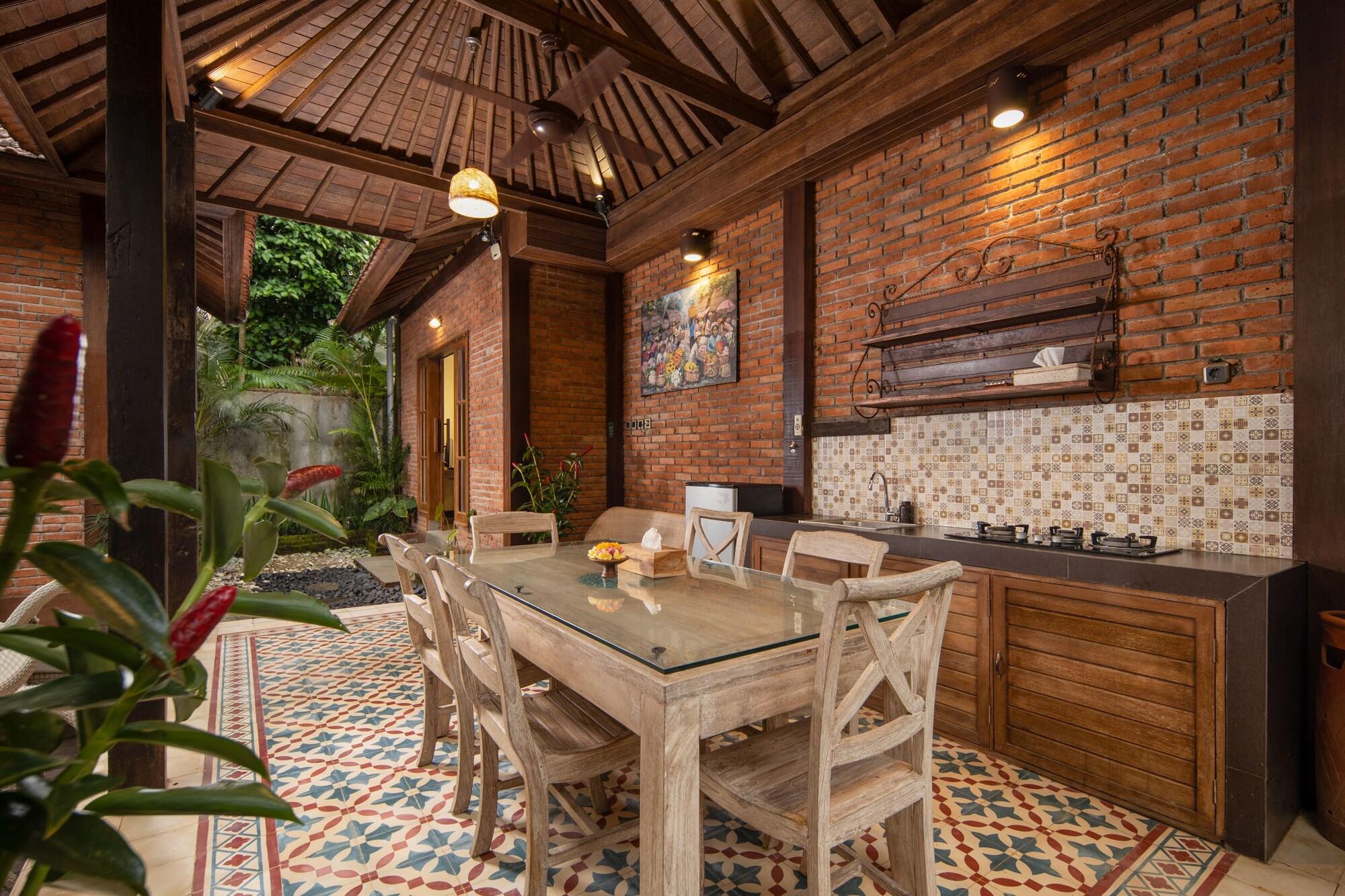 Raya Resort 4*