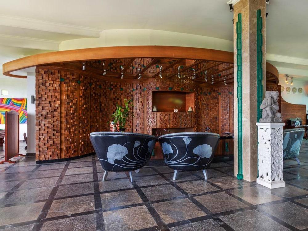 Hillstone Uluwatu 5*