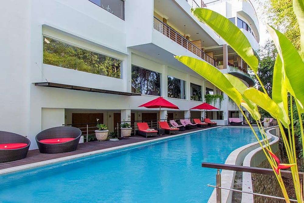 Nunamkhalu Private And Nusa Dua (Bali)