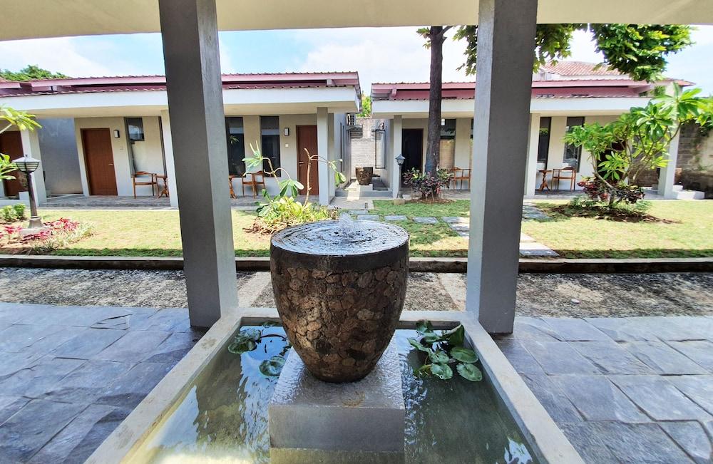 Agung Hotel