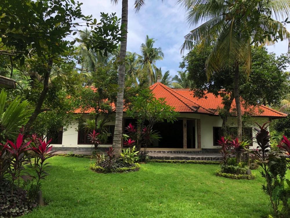 Bondalem Club Villa Tejakula
