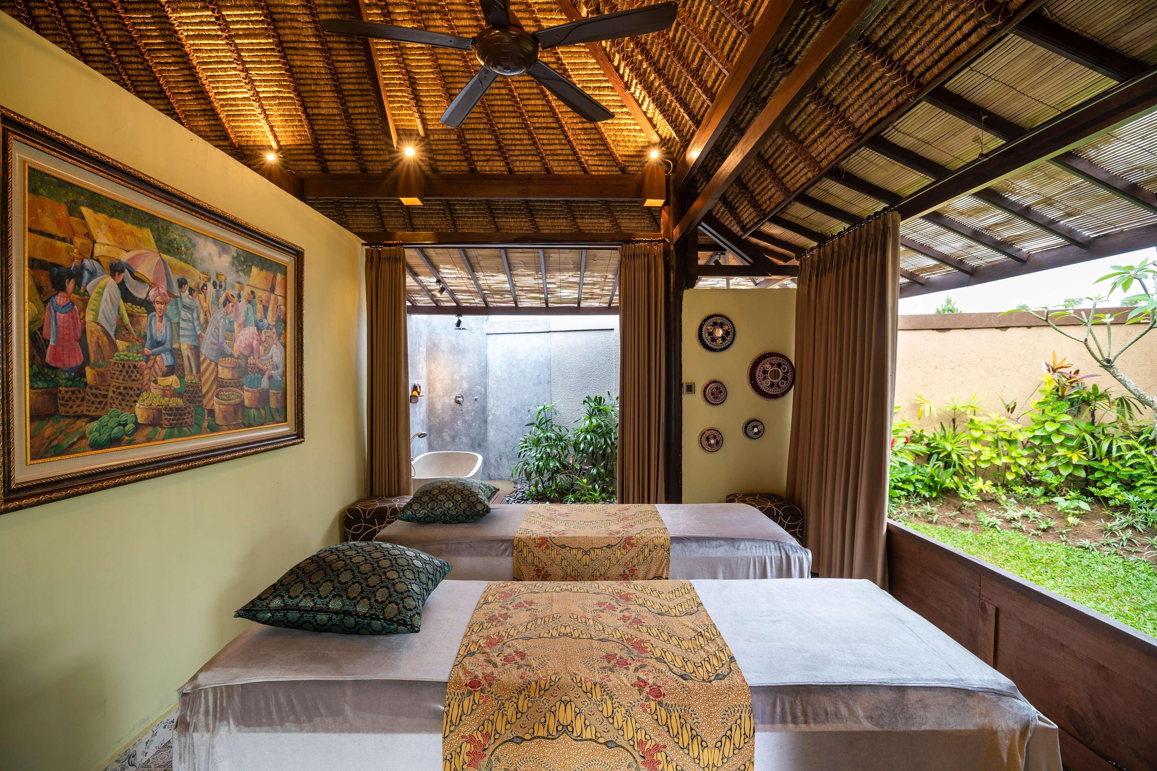 Aryaswara Holiday park 3*