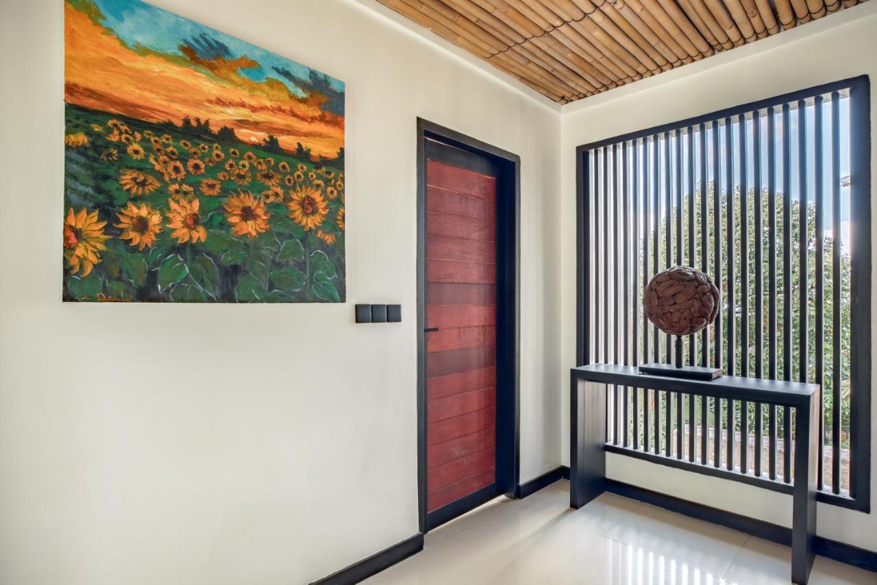 Sunrise Villa *