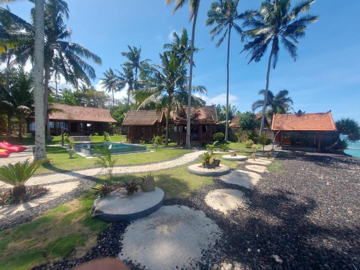 Wooden House Candidasa Tempat Tidur & Sarapan Manggis (Bali)