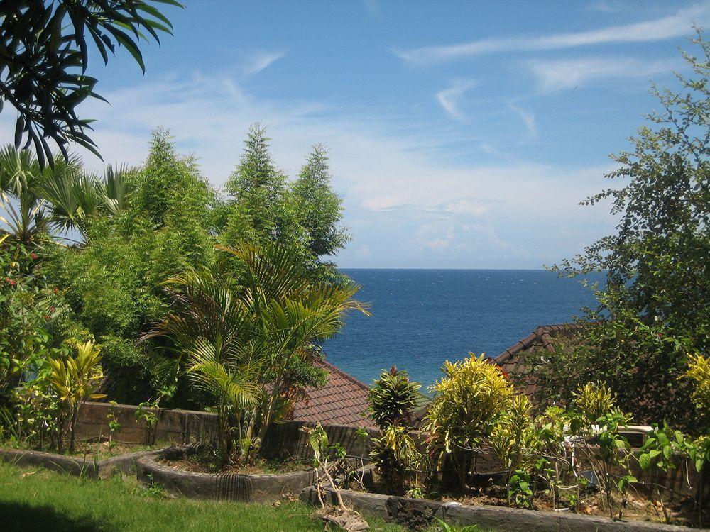 Double One 4* Amed (Bali)