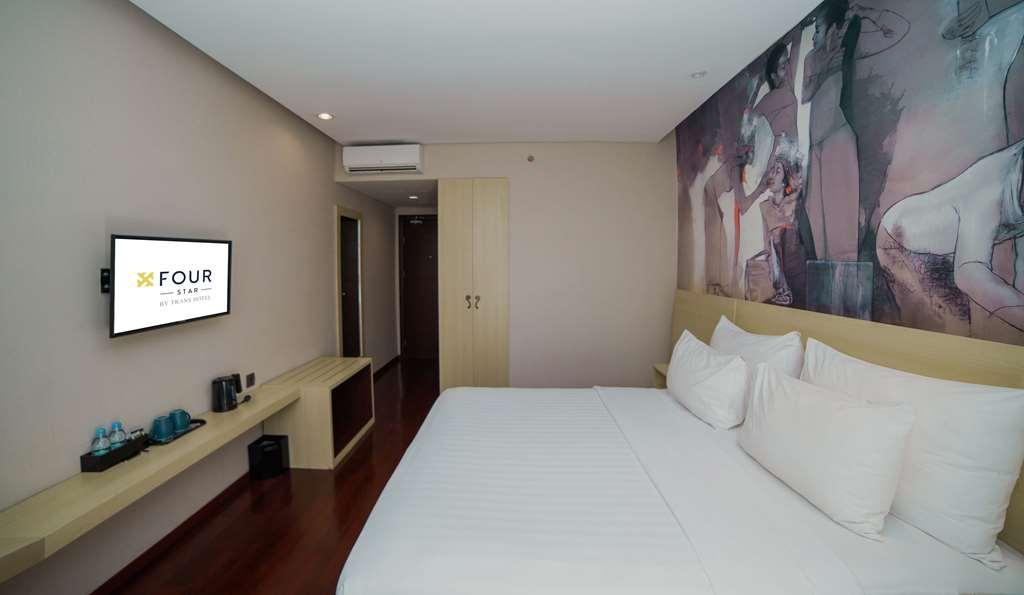 Four Star By Trans 4*