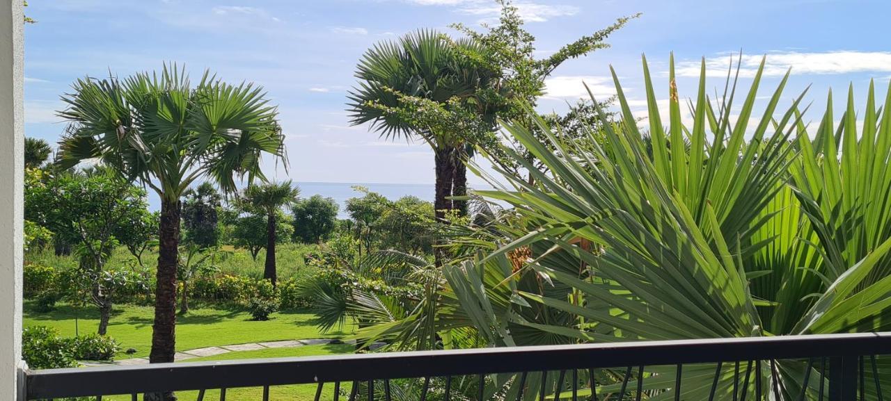 Palm Springs Bali Dive Resort