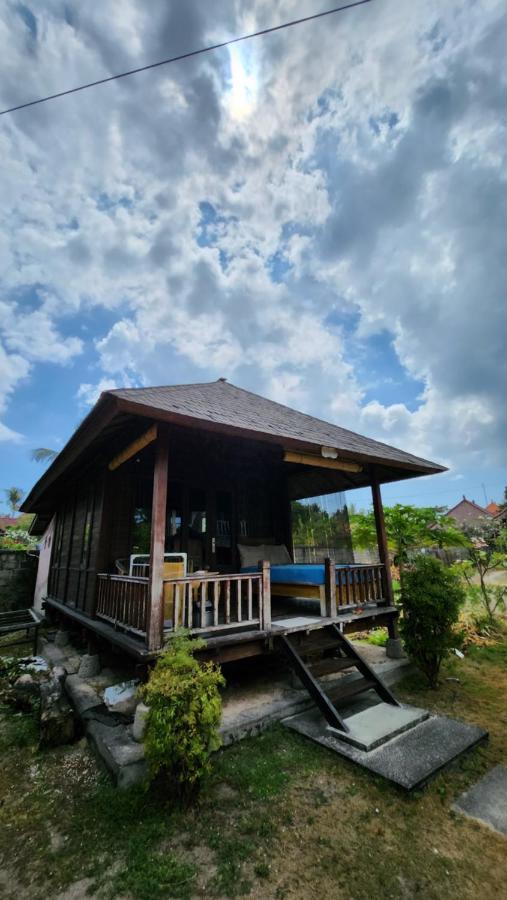 bahay-panuluyan Suka