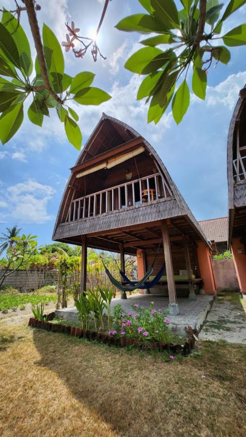 Suka bahay-panuluyan