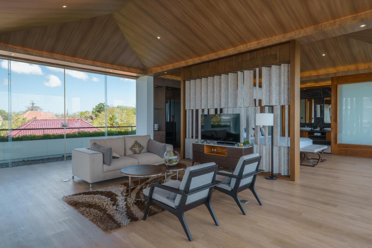 Beyond The Sea - Luxe Sea View In