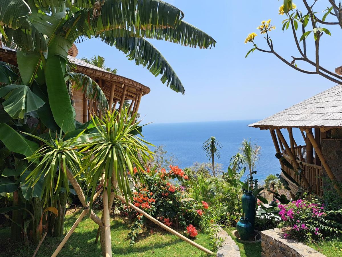 Bukit Lipah Villa *