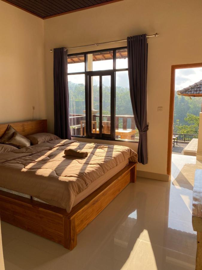 Besakih Karangasem (Bali)