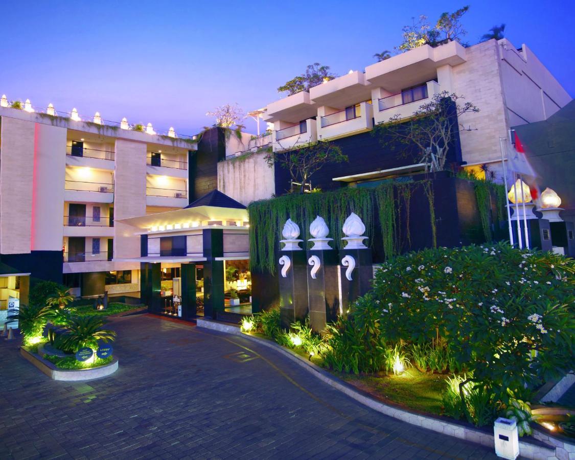 Aston Kuta And Hotel 4*
