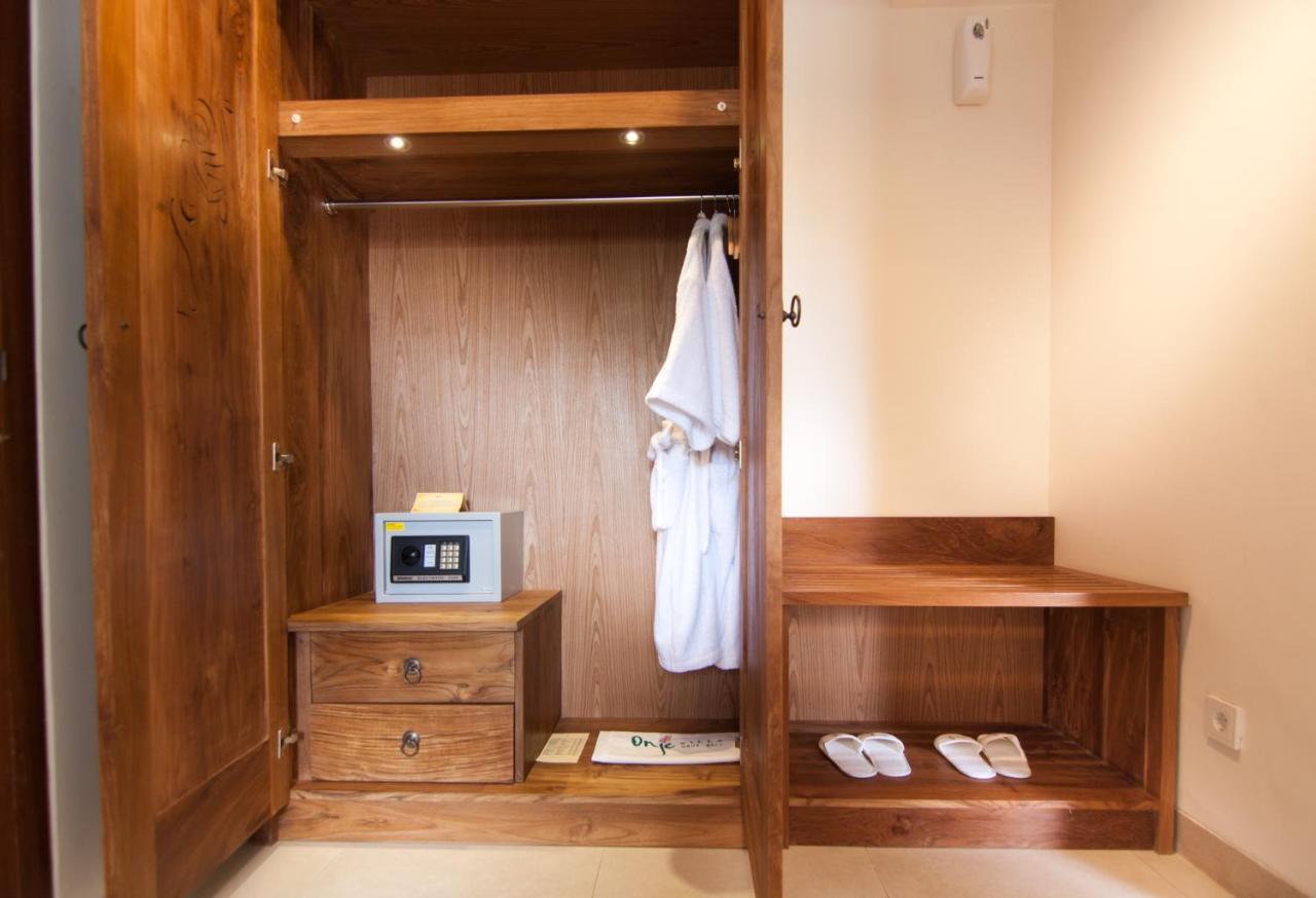 Hotel Anumana Village 4*