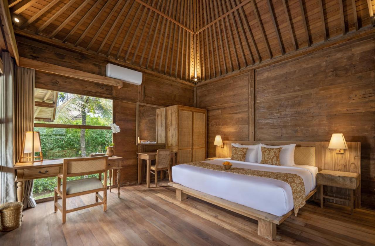 Resor Rumah Kayu 4*