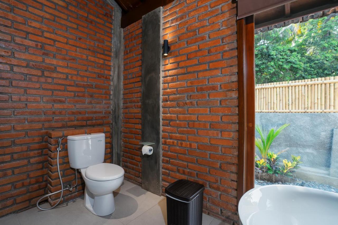 Bali Taoka Singaraja (Bali)