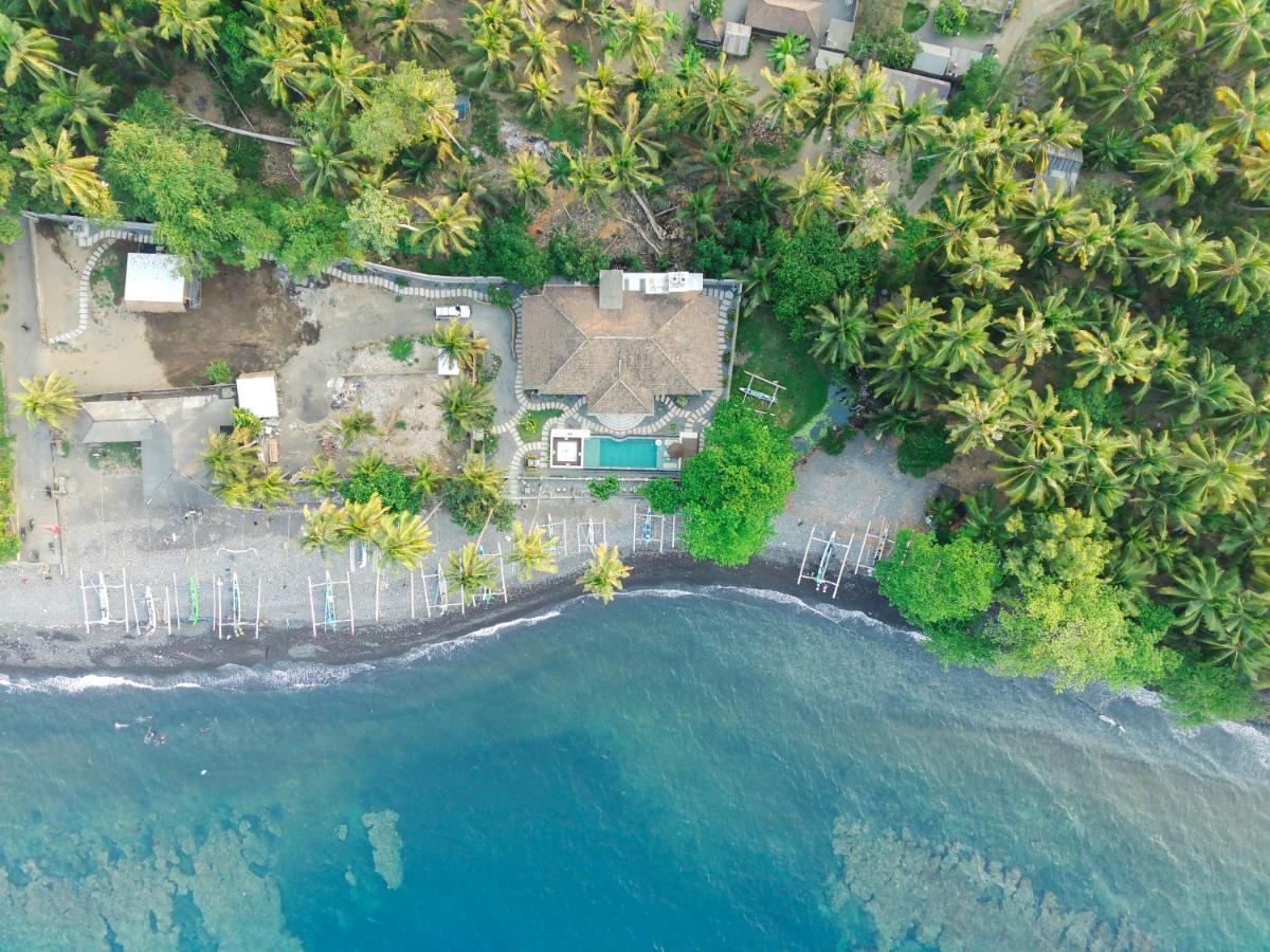 Bali Taoka Singaraja (Bali)