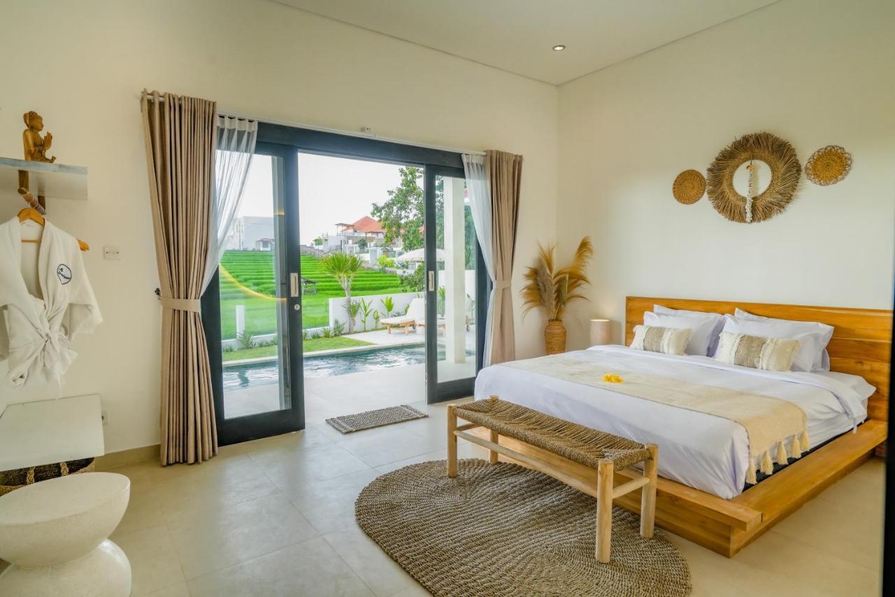 Santorini Sunset New 4 Bedroom With Beautiful Rice Paddy View And A Large Pool Villa *