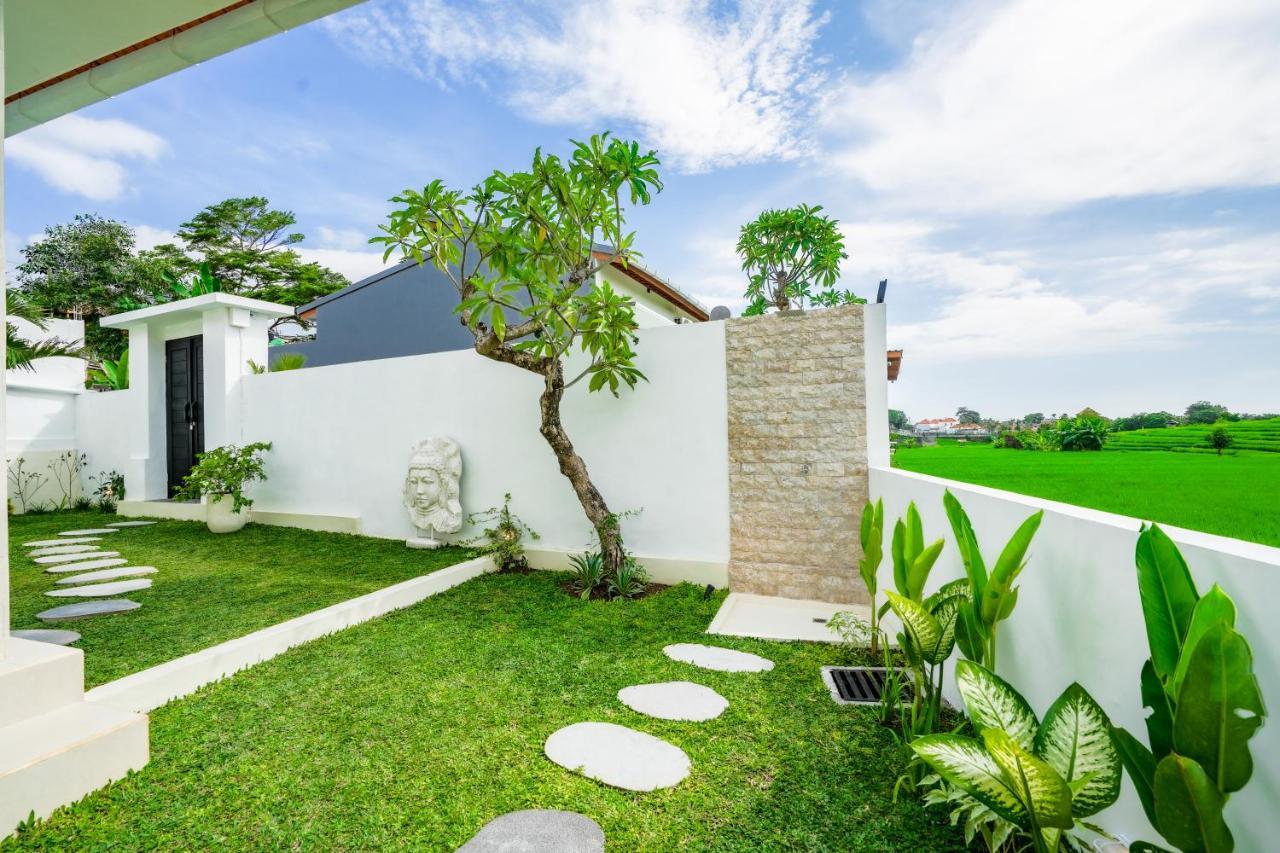 Santorini Sunset New 4 Bedroom With Beautiful Rice Paddy View And A Large Pool