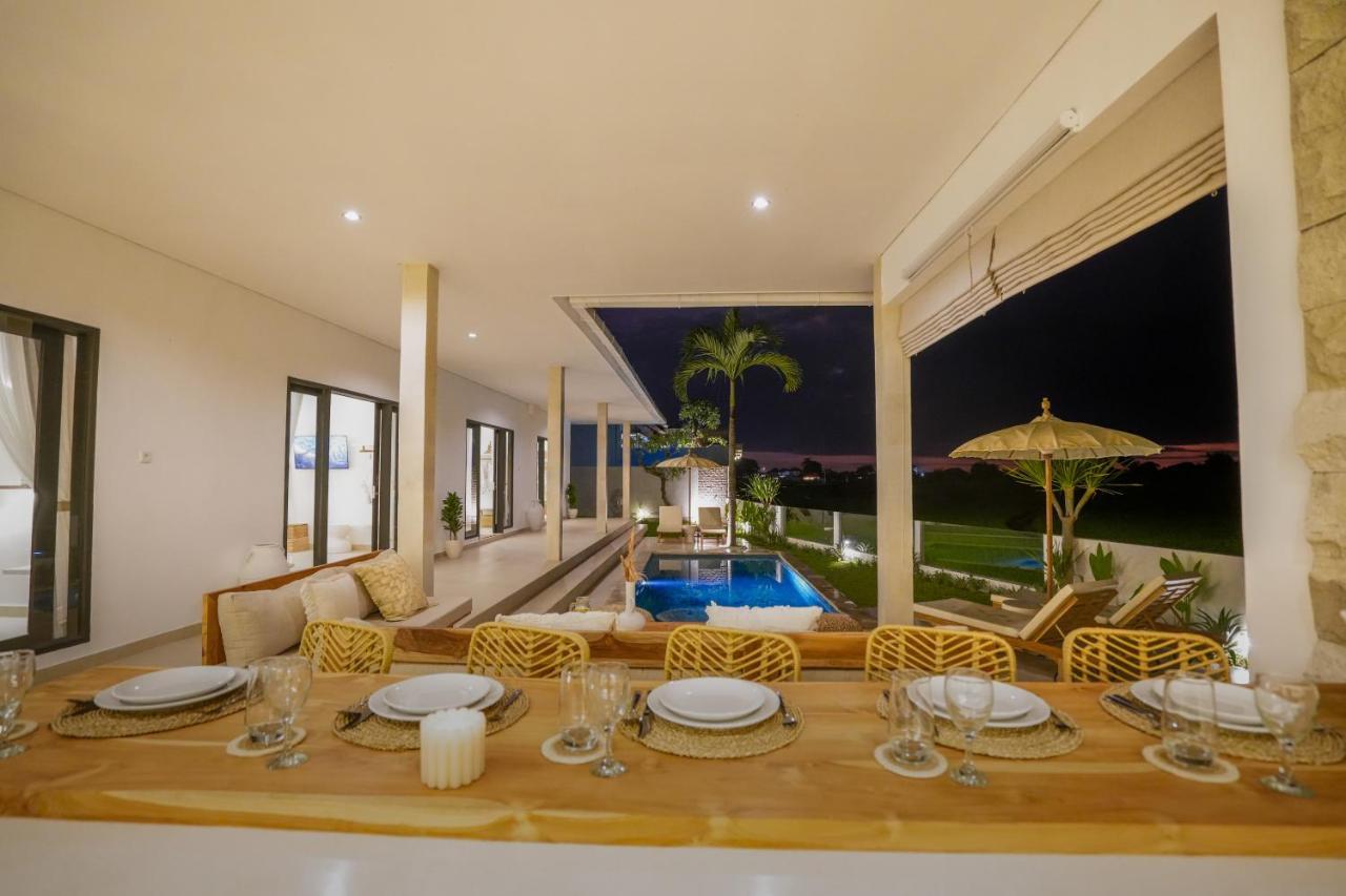 Santorini Sunset New 4 Bedroom With Beautiful Rice Paddy View And A Large Pool Villa *