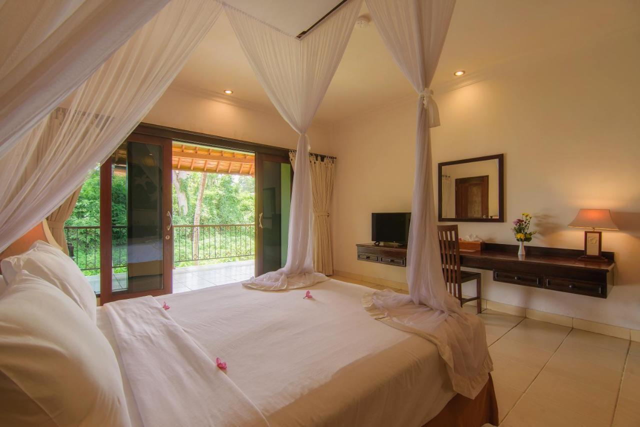 Champlung Sari And Ubud (Bali)