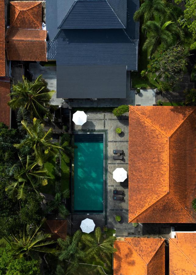 Hotel Champlung Sari And 3*