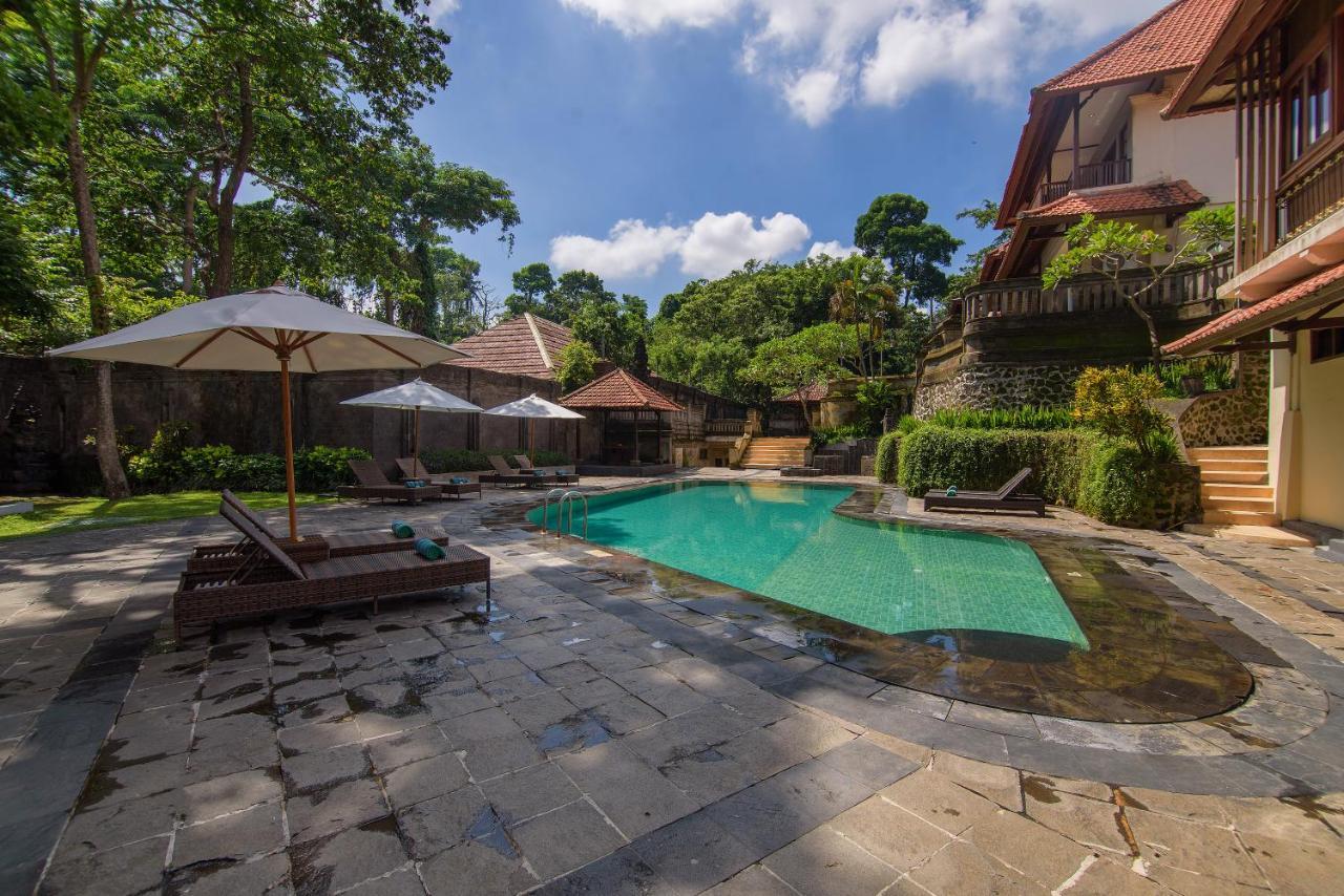 Hotel Champlung Sari And 3*