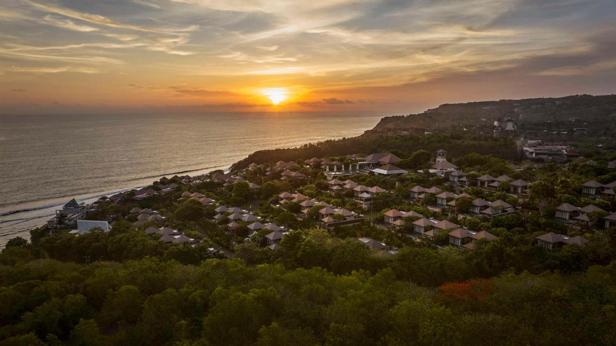 Resort Umana Bali, Lxr & By Hilton 5*