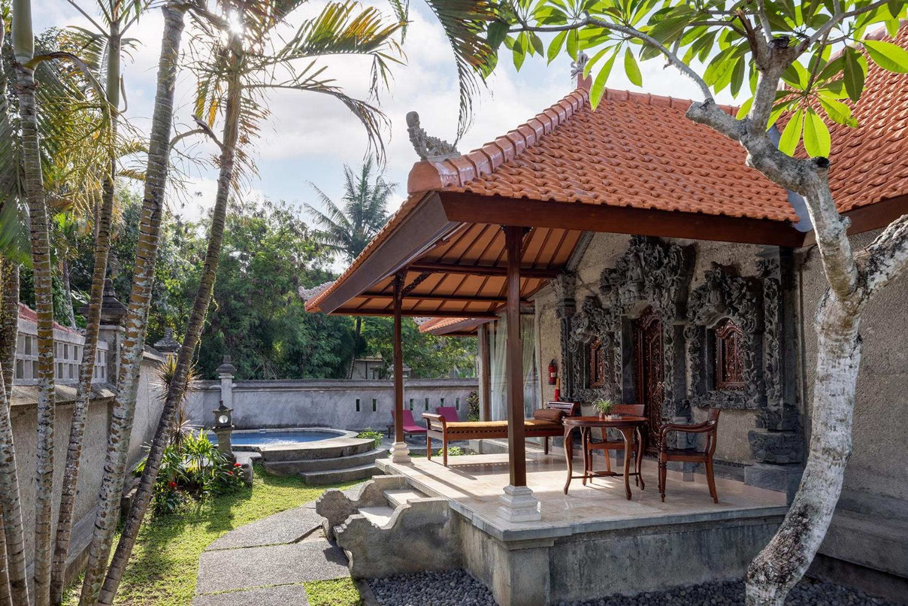 Resort Santi Mandala & 4*