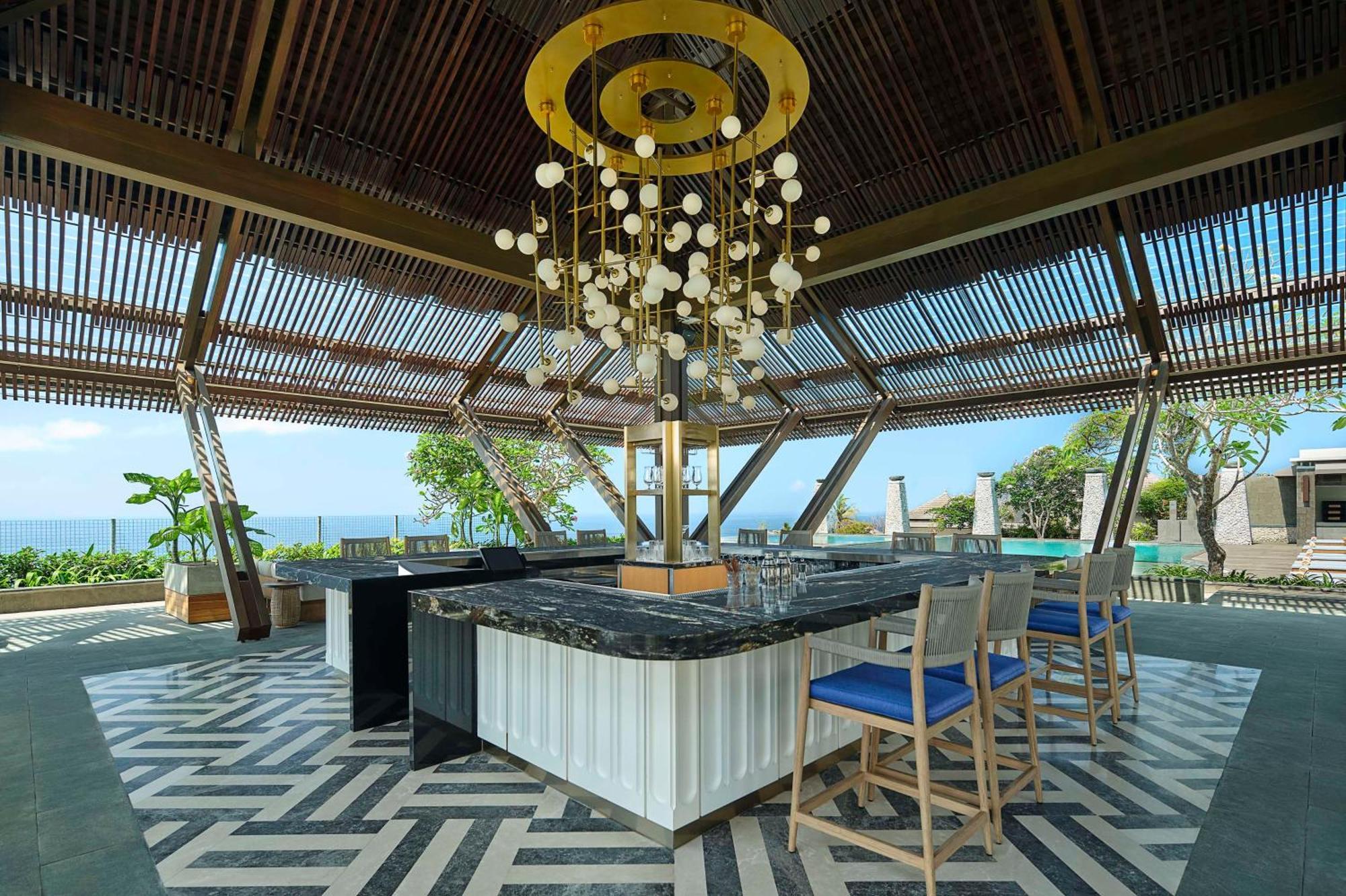 Umana Bali, Lxr & By Hilton 5*