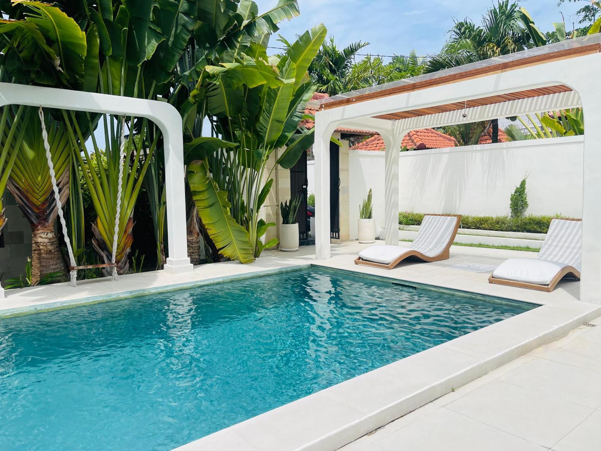 Villa Platform Luxe 3br In By Azure Near Oldmans Canggu (Bali)