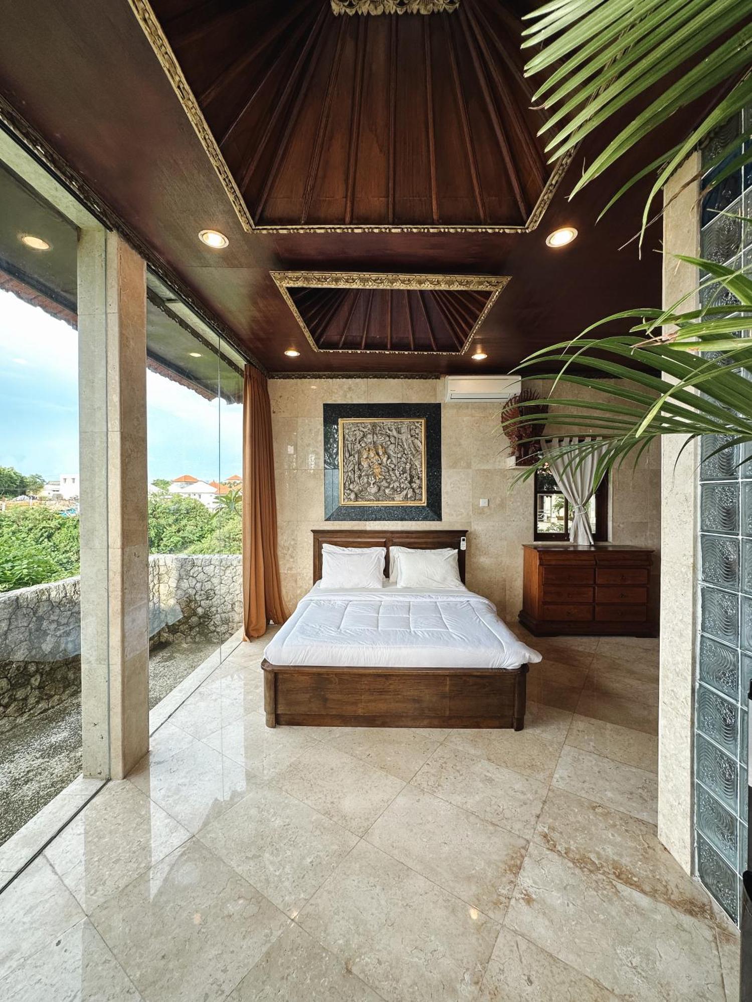 The Uluwatu Estate Pecatu (Bali)