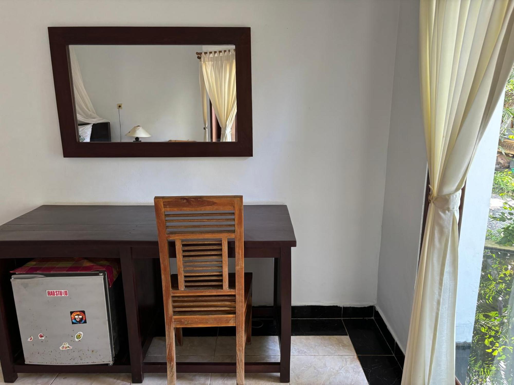Bahari Guest house *
