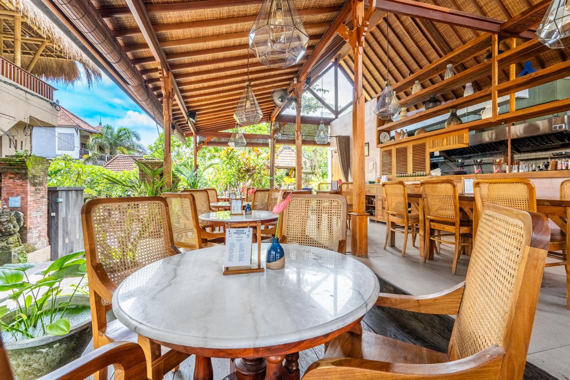 Hotel Meruhdani Boutique Hotel Ubud 3*