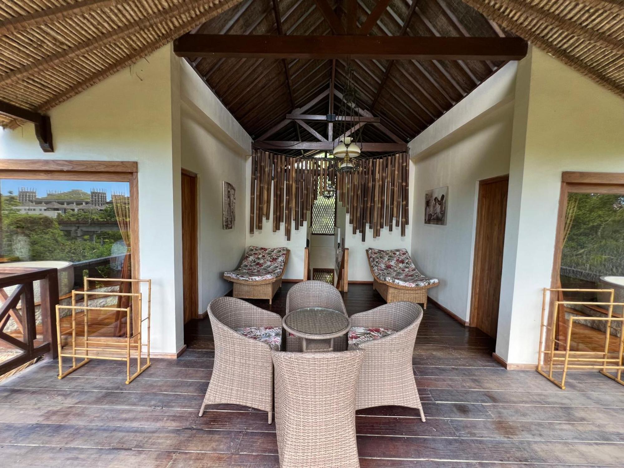 Breezy Point Villa Nusa Dua (Bali)