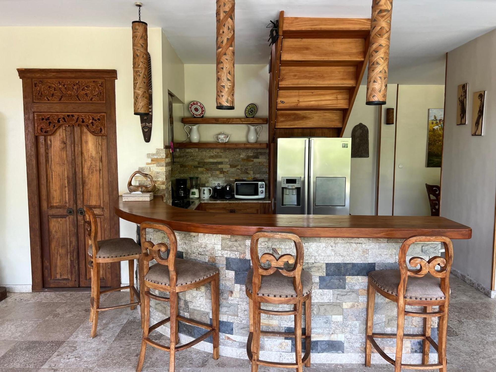Breezy Point Villa *