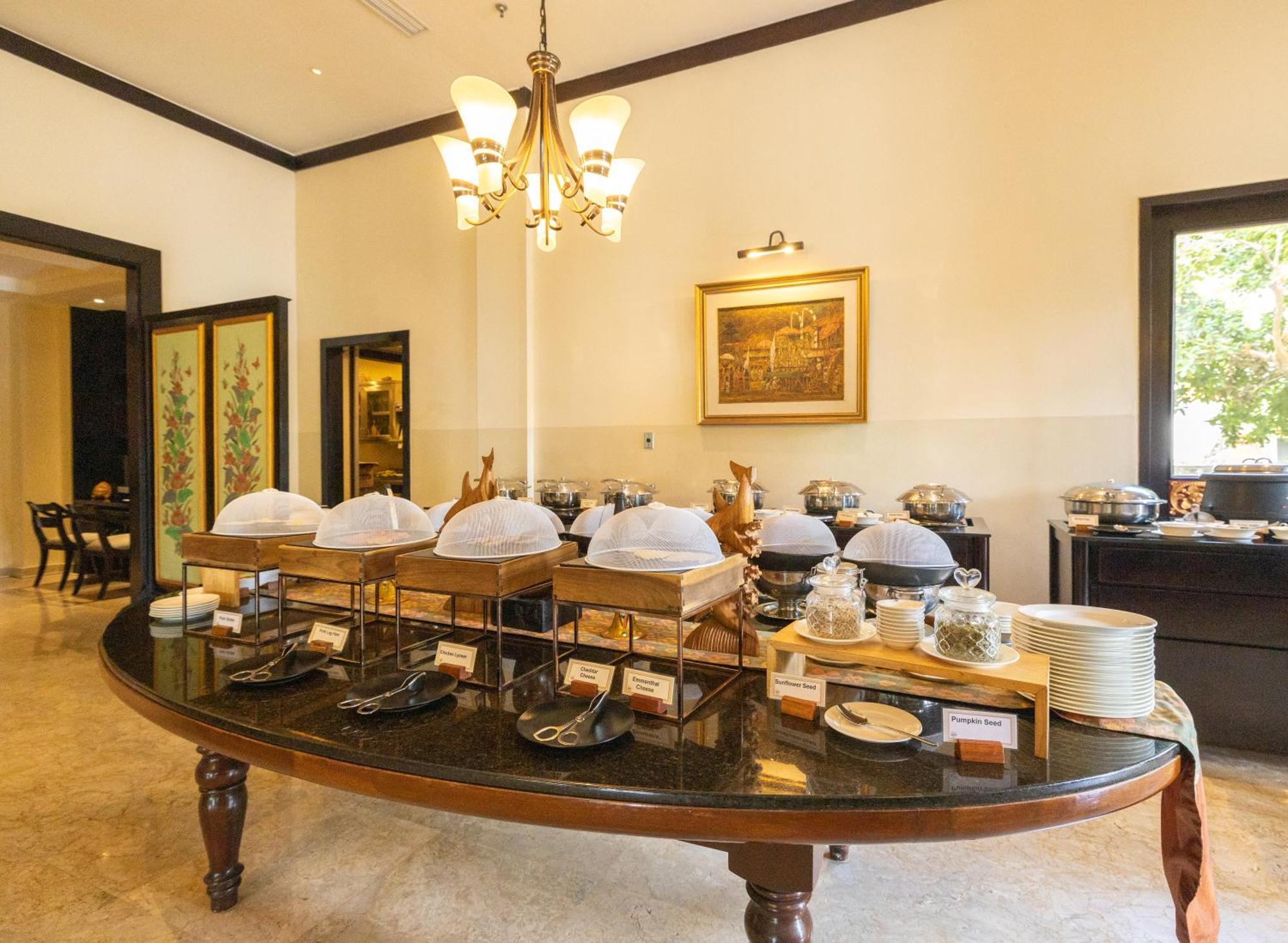 The Ayodya Palace 5*