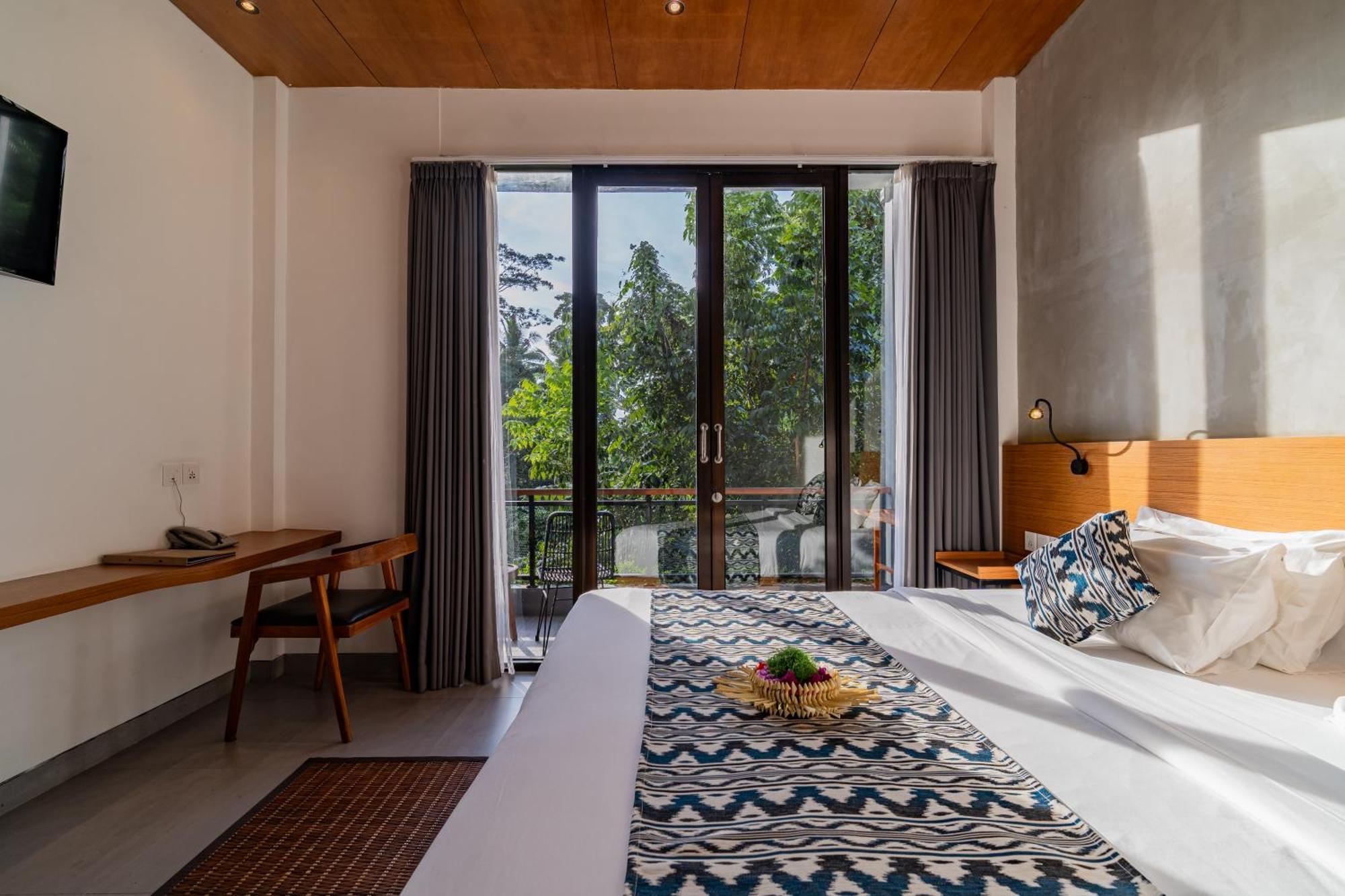 The Nani Guest house 3*