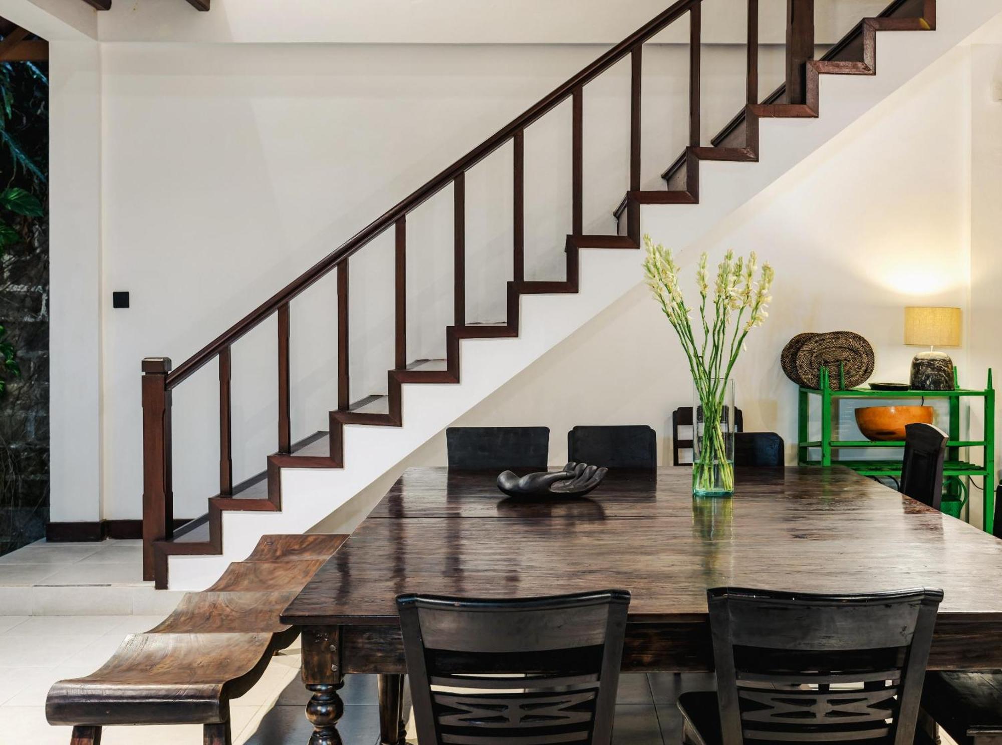 Villa Nativ Living Legian 6br 16px Big Group Walk To 66