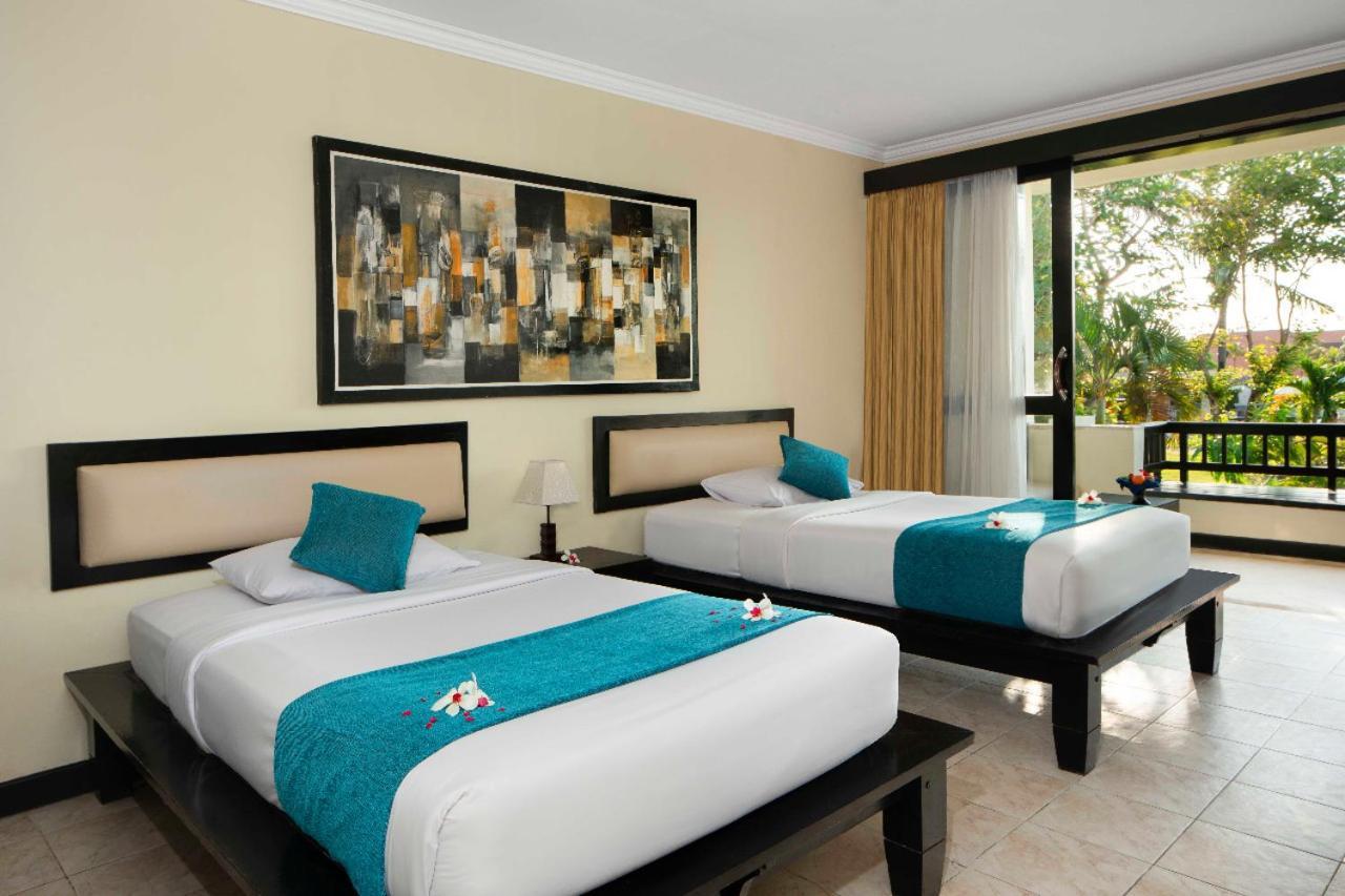 Resort Blue Point And *