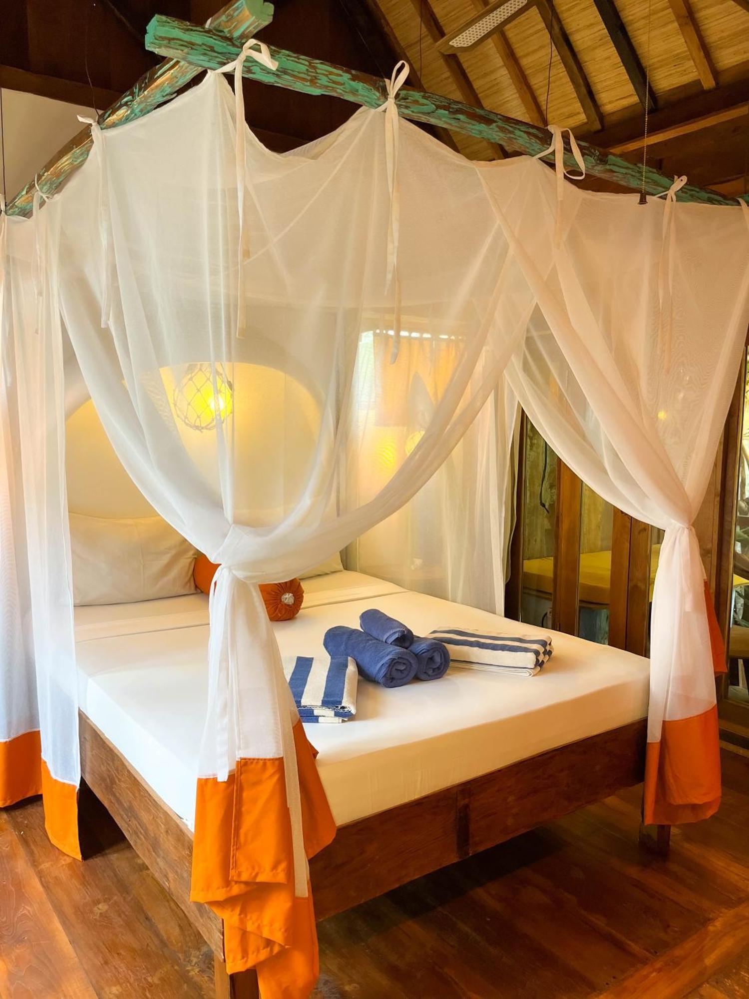 Hotel Blue Earth Village *