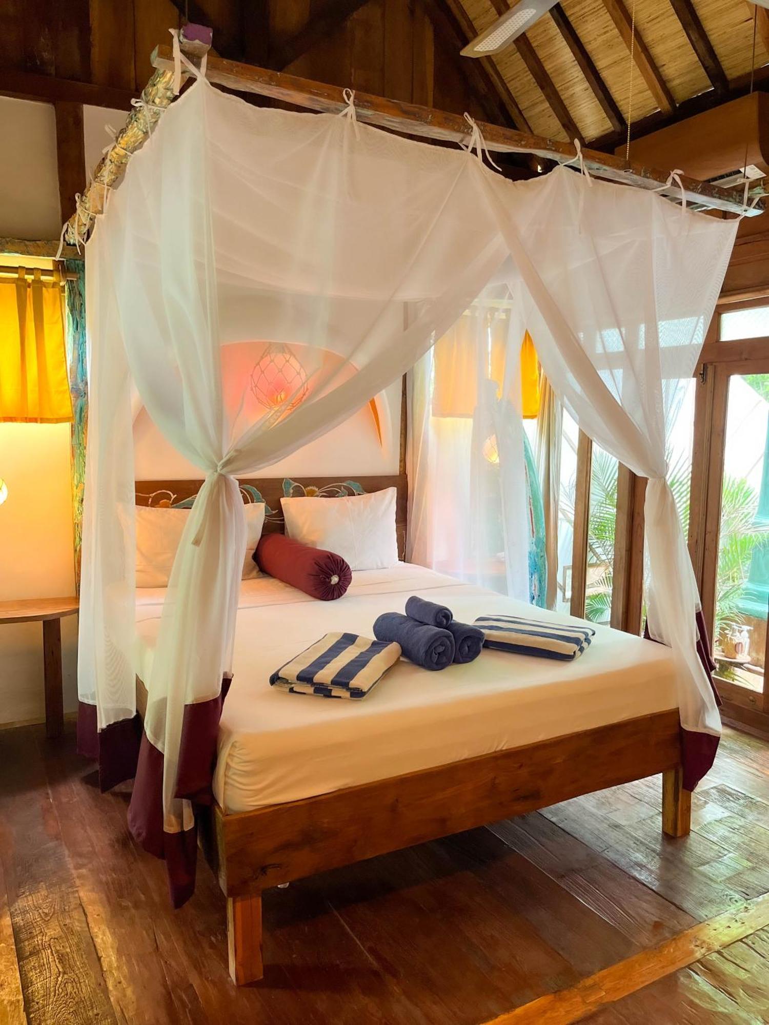 Blue Earth Village Hotel