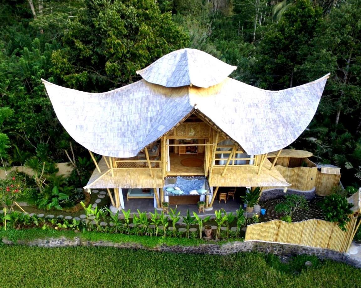 Nyan - Bamboo House * Selat