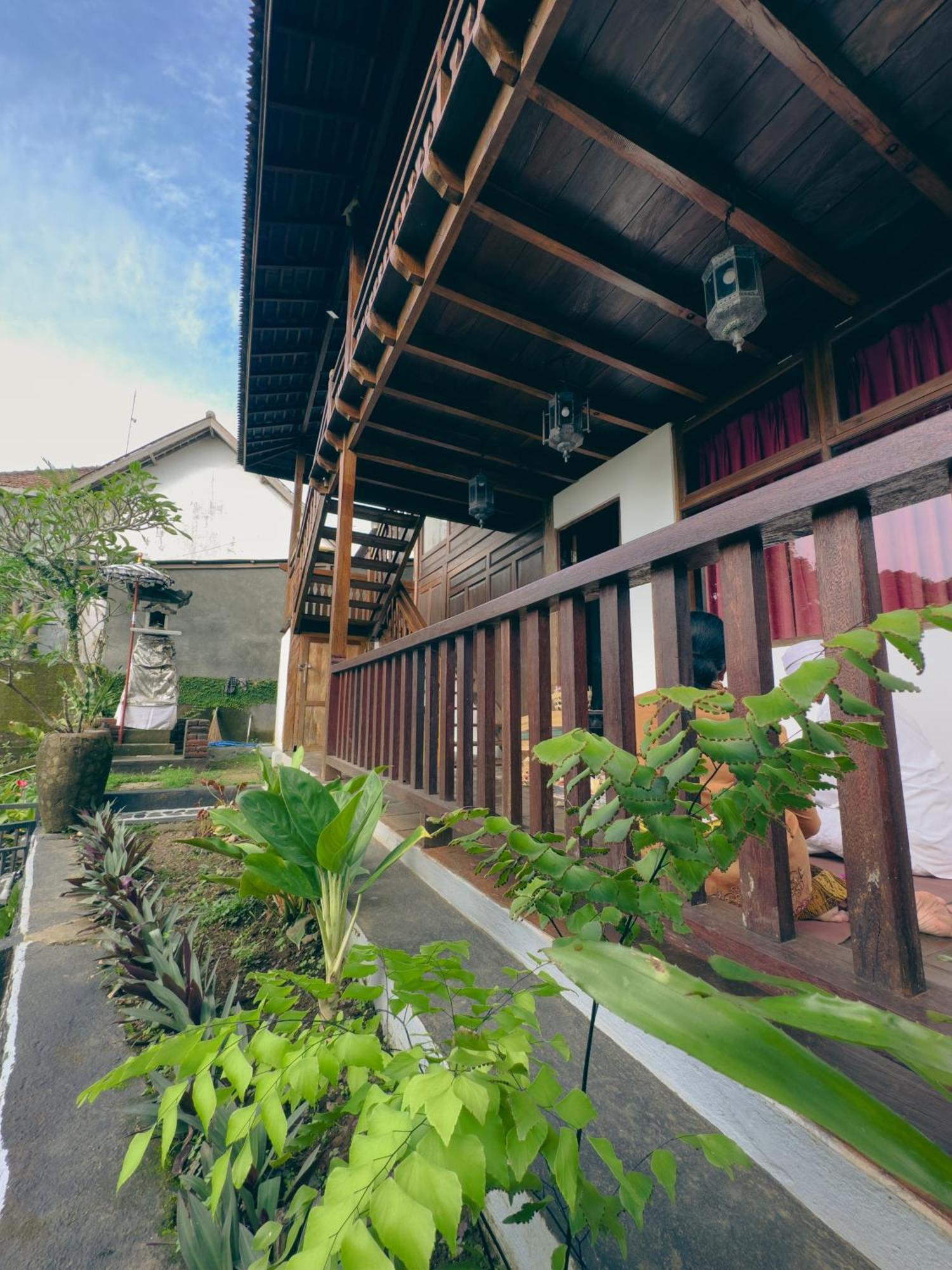 Tjeraki House
