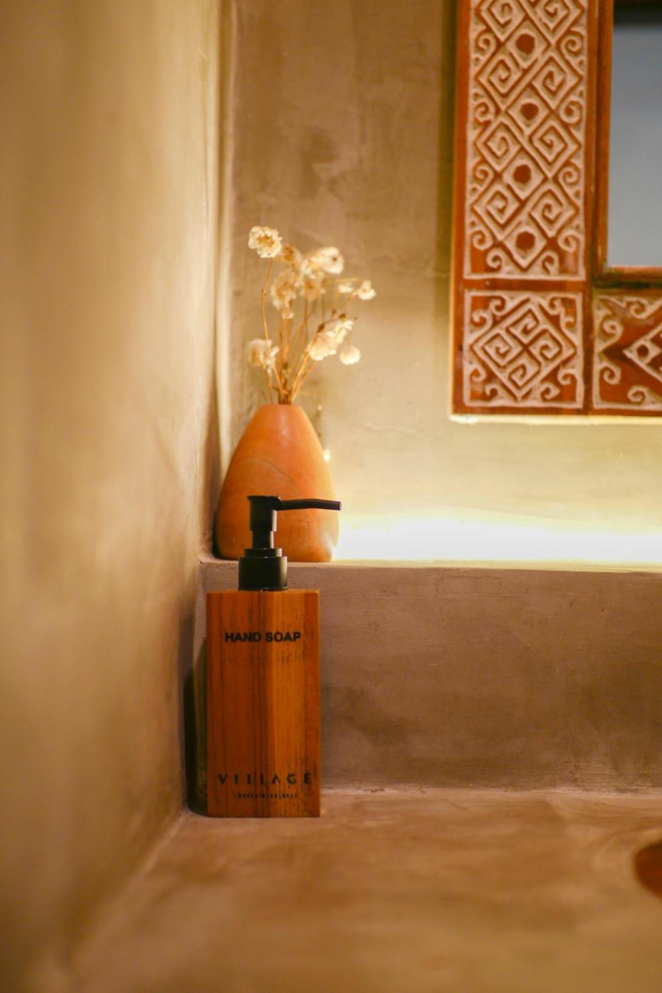 Village Bali Wisma tamu 4*