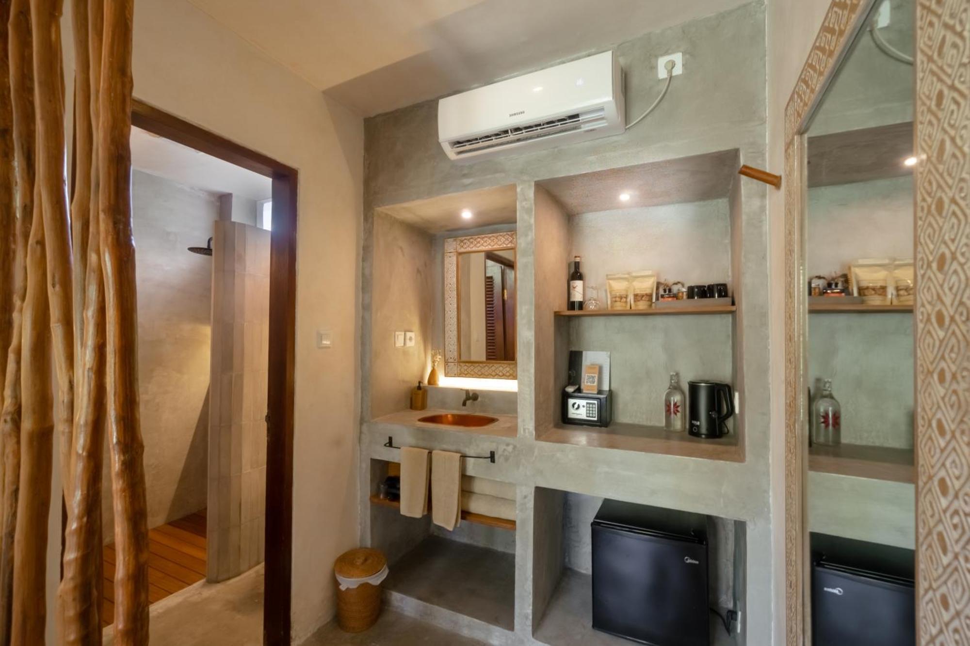 Village Bali 4*