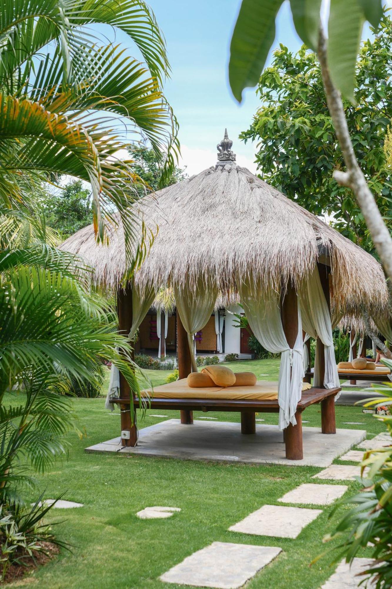 Wisma tamu Village Bali 4*